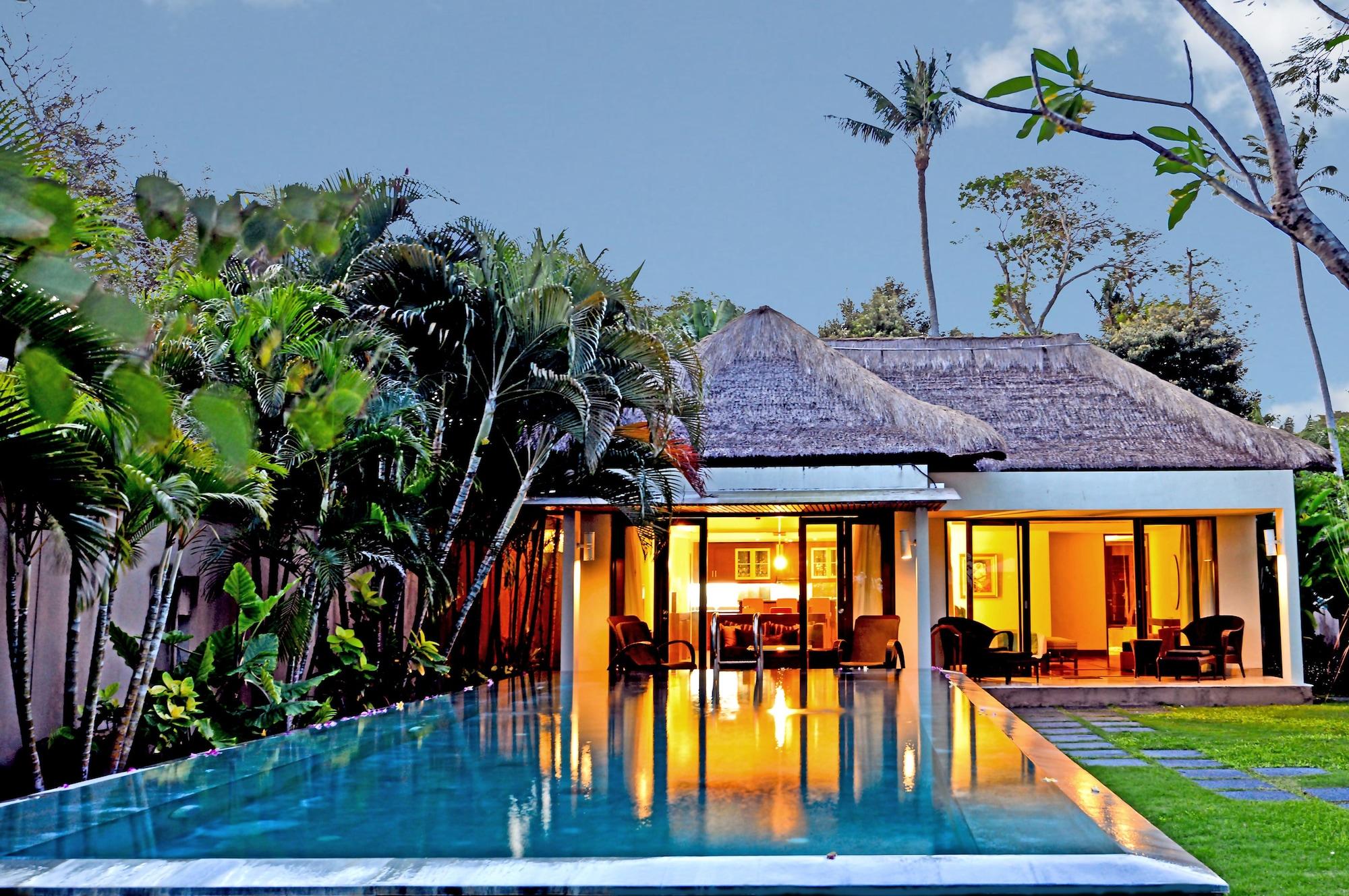 Prama Sanur Beach Bali Εξωτερικό φωτογραφία A villa at the resort