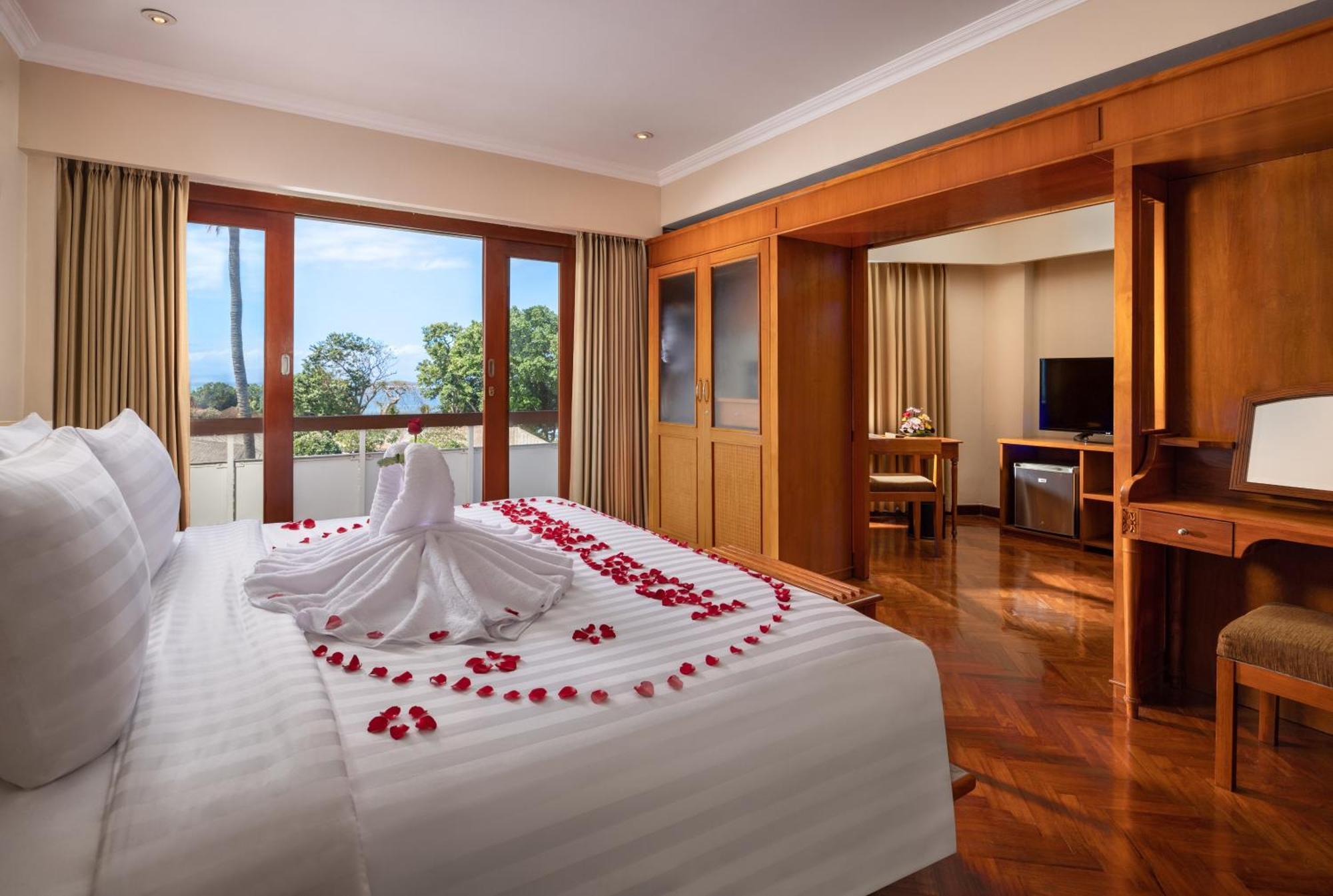 Prama Sanur Beach Bali Εξωτερικό φωτογραφία Suite room